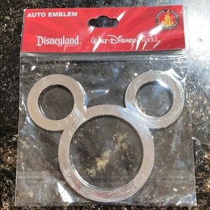 Mickey Mouse auto emblem